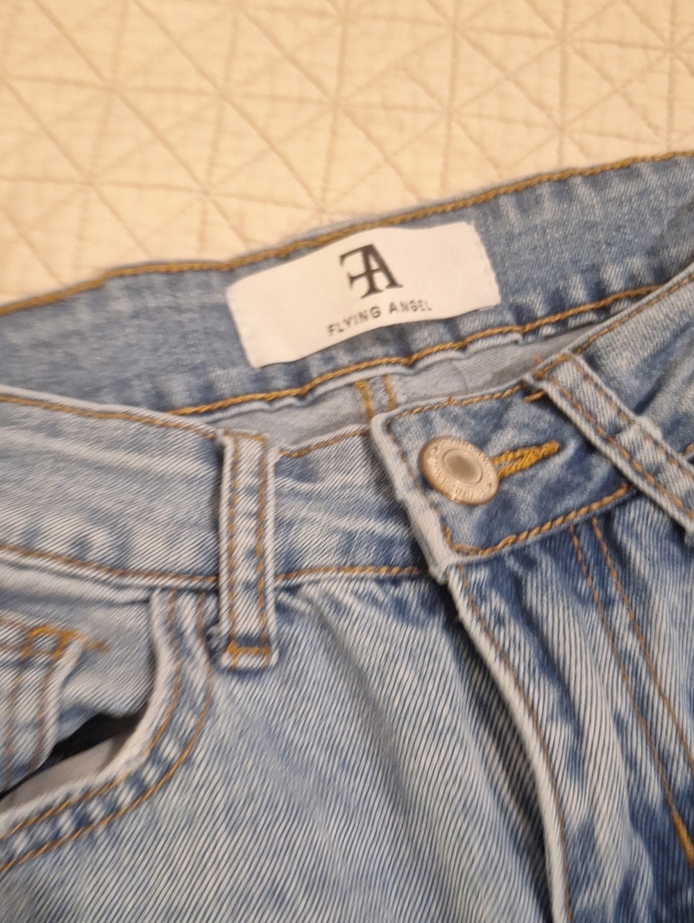Flying Angel brand Light Blue Women's Jeans w bow embrodery down legs sz 00